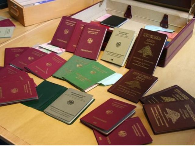 Get your Passports, Driver license,ID cards,Visa,Green Card, credit cards and many other documents.